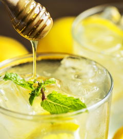 1岁以内绝对不能吃的食物黑名单蜂蜜盐糖吗